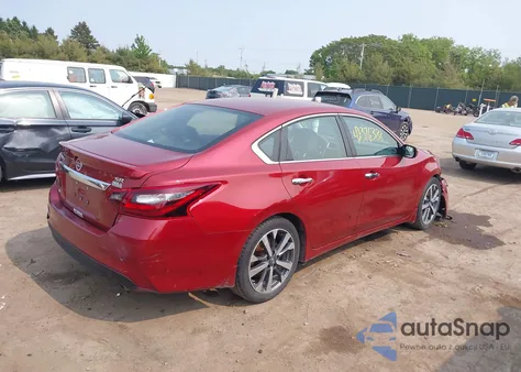 2017 Nissan Altima 2.5 Sr z USA, uszkodzony, nr VIN 1N4AL3AP2HC140690